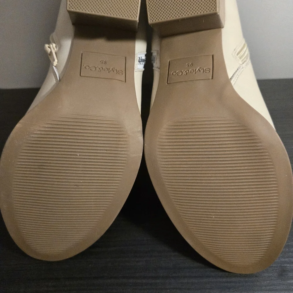 Style & Co Masrina Ankle Boots Ecru Cream Block Heel Size 9.5 NEW